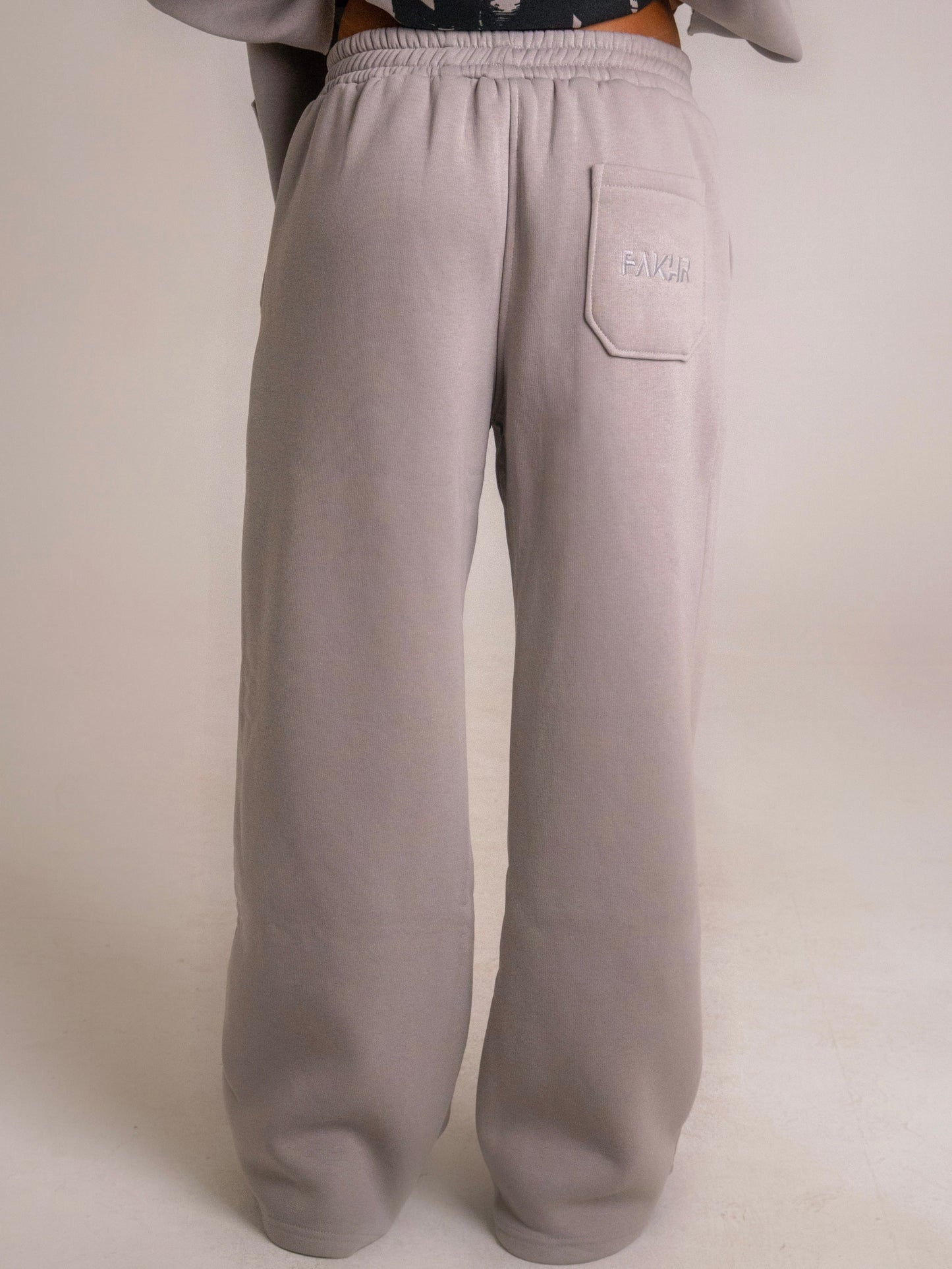 FEEL FREE pants (grey)